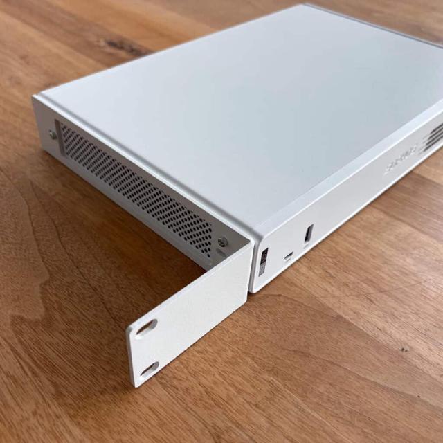 Avanet Rackmount Kit für Sophos XGS 118(w), 128(w) und 138