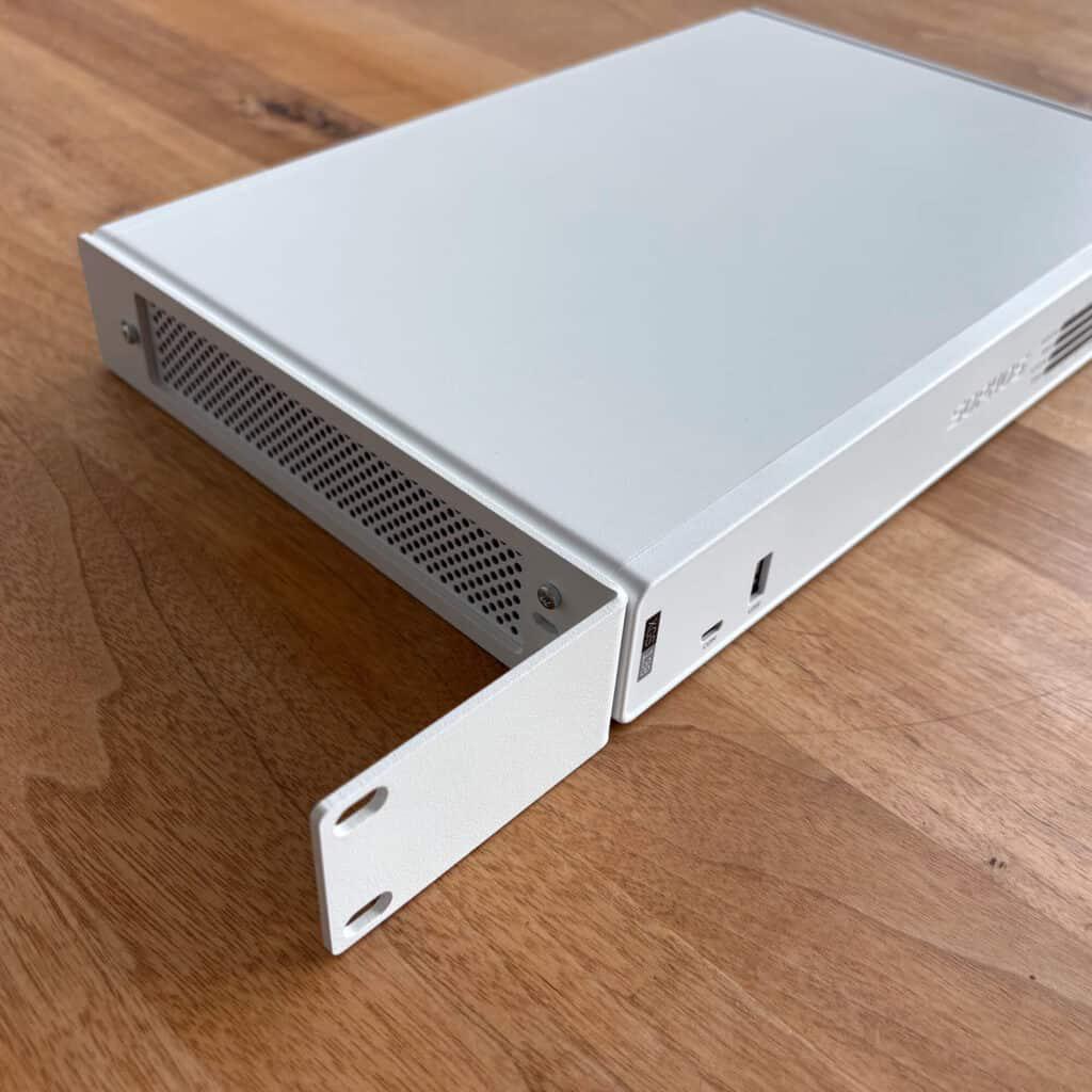 Avanet Rackmount Kit für Sophos XGS 118(w), 128(w) und 138